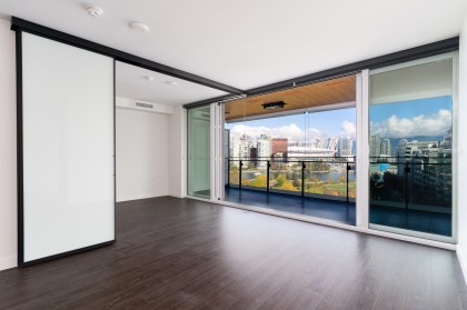 Photo 3 at 1012 - 1768 Cook Street, False Creek, Vancouver West