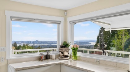 Photo 4 at 668 Alpine Court, Canyon Heights NV, North Vancouver