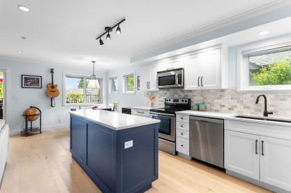 Photo 5 at 1121 St. Andrews Avenue, Central Lonsdale, North Vancouver