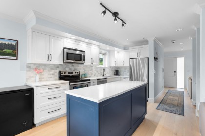 Photo 4 at 1121 St. Andrews Avenue, Central Lonsdale, North Vancouver