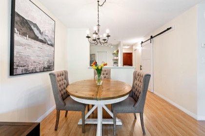 Photo 7 at 304 - 2525 W 4th Avenue, Kitsilano, Vancouver West