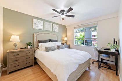 Photo 14 at 304 - 2525 W 4th Avenue, Kitsilano, Vancouver West