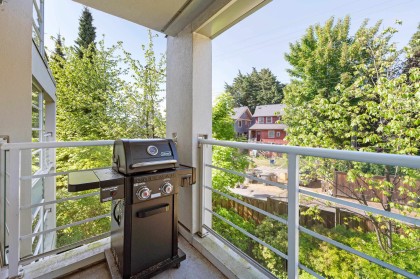 Photo 4 at 304 - 2525 W 4th Avenue, Kitsilano, Vancouver West