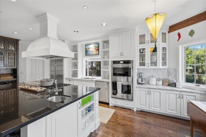 Photo 11 at 3253 W 24th Avenue, Dunbar, Vancouver West