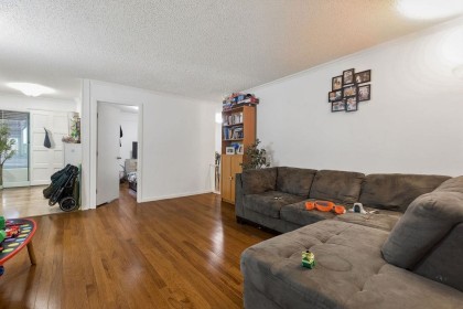 Photo 3 at 211 - 444 W 49th Avenue, South Cambie, Vancouver West
