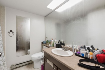 Photo 11 at 211 - 444 W 49th Avenue, South Cambie, Vancouver West