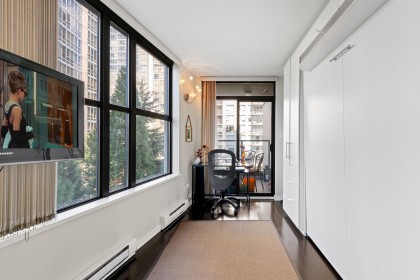 Photo 12 at 601 - 989 Beatty Street, Yaletown, Vancouver West