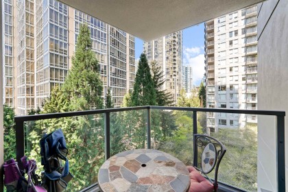 Photo 1 at 601 - 989 Beatty Street, Yaletown, Vancouver West