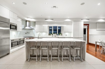 Photo 11 at 388 Hidhurst Place, British Properties, West Vancouver