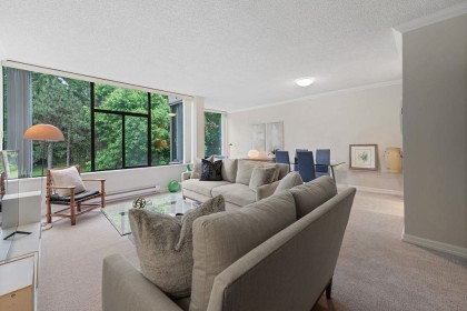 Photo 3 at 305 - 4101 Yew Street, Quilchena, Vancouver West