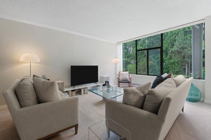 Photo 10 at 305 - 4101 Yew Street, Quilchena, Vancouver West