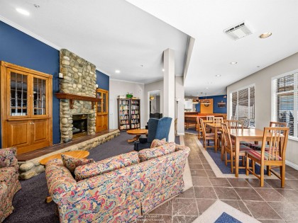 Photo 32 at 409 - 2059 Chesterfield Avenue, Central Lonsdale, North Vancouver