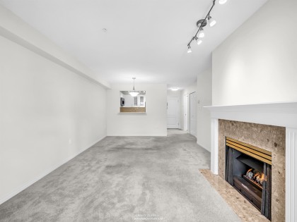 Photo 14 at 409 - 2059 Chesterfield Avenue, Central Lonsdale, North Vancouver