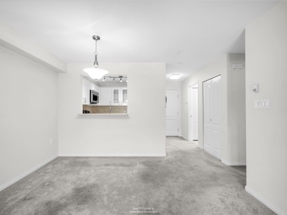 Photo 15 at 409 - 2059 Chesterfield Avenue, Central Lonsdale, North Vancouver