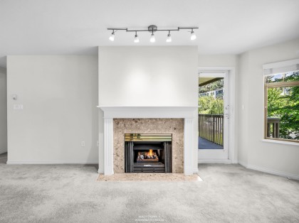 Photo 8 at 409 - 2059 Chesterfield Avenue, Central Lonsdale, North Vancouver