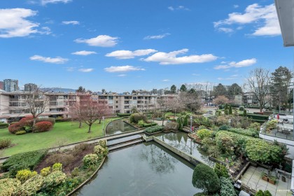 Photo 11 at 414 - 456 Moberly Road, False Creek, Vancouver West