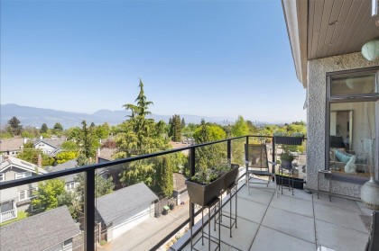 Photo 23 at 404 - 4463 W 10th Avenue, Point Grey, Vancouver West
