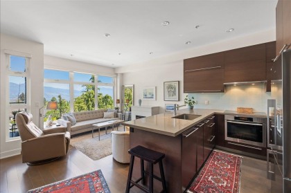 Photo 10 at 404 - 4463 W 10th Avenue, Point Grey, Vancouver West