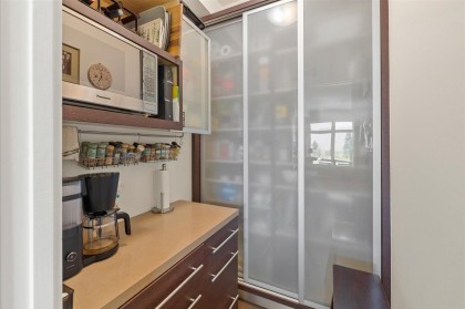 Photo 11 at 404 - 4463 W 10th Avenue, Point Grey, Vancouver West