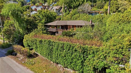 Photo 12 at 3155 Dickinson Crescent, Westmount WV, West Vancouver