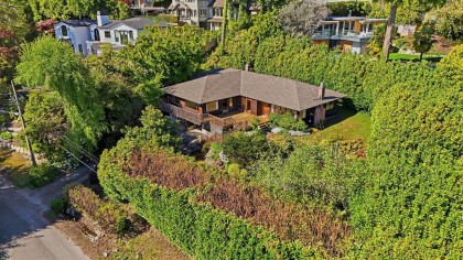Photo 3 at 3155 Dickinson Crescent, Westmount WV, West Vancouver