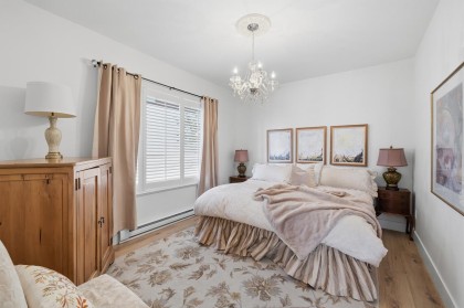 Photo 13 at 202 - 3151 Connaught Crescent, Edgemont, North Vancouver