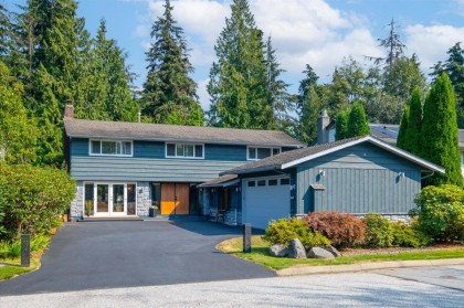 Photo 7 at 2864 Bushnell Place, Westlynn Terrace, North Vancouver