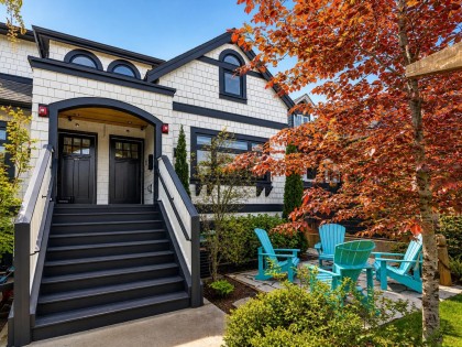 Photo 2 at 3022 W King Edward Avenue, MacKenzie Heights, Vancouver West