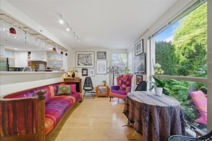 Photo 6 at 310 - 2137 W 10th Avenue, Kitsilano, Vancouver West