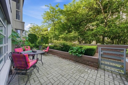Photo 10 at 310 - 2137 W 10th Avenue, Kitsilano, Vancouver West