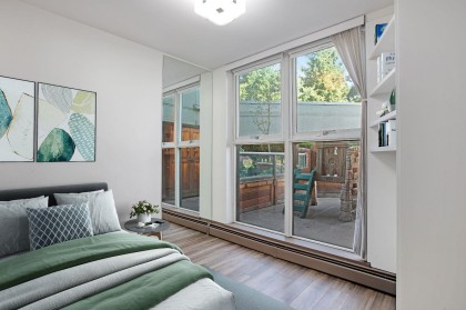 Photo 17 at 307 - 1009 Expo Boulevard, Yaletown, Vancouver West