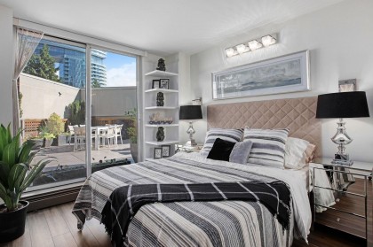 Photo 16 at 307 - 1009 Expo Boulevard, Yaletown, Vancouver West