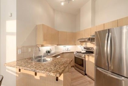 Photo 11 at 102 - 2228 Marstrand Avenue, Kitsilano, Vancouver West