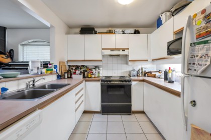 Photo 13 at 202 - 525 Wheelhouse Square, False Creek, Vancouver West