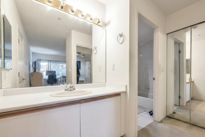 Photo 21 at 202 - 525 Wheelhouse Square, False Creek, Vancouver West