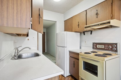 Photo 9 at 213 - 1950 W 8th Avenue, Kitsilano, Vancouver West