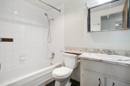 Photo 19 at 213 - 1950 W 8th Avenue, Kitsilano, Vancouver West