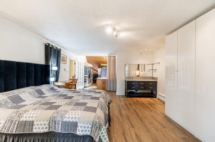 Photo 12 at 4346 Capilano Road, Canyon Heights NV, North Vancouver