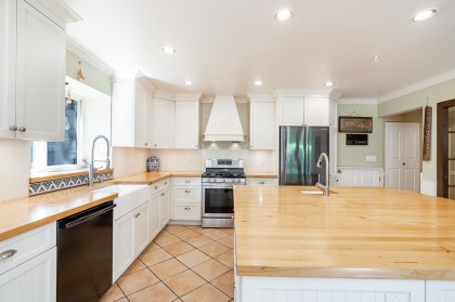 Photo 5 at 4346 Capilano Road, Canyon Heights NV, North Vancouver