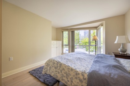 Photo 13 at 205 - 638 W 45th Avenue, Oakridge VW, Vancouver West