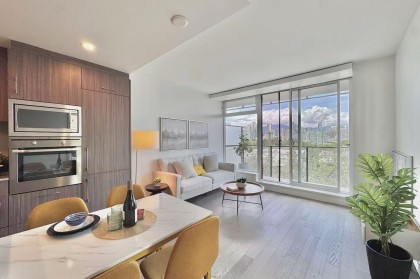 Photo 1 at 504 - 2411 Heather Street, Fairview VW, Vancouver West