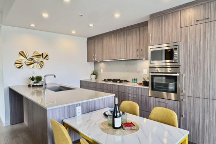 Photo 4 at 504 - 2411 Heather Street, Fairview VW, Vancouver West