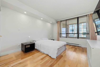 Photo 21 at 1602 - 738 Broughton Street, West End VW, Vancouver West
