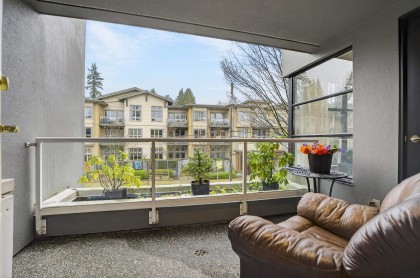 Photo 13 at 205 - 3151 Woodbine Drive, Edgemont, North Vancouver