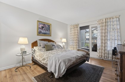 Photo 9 at 205 - 3151 Woodbine Drive, Edgemont, North Vancouver