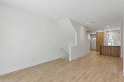 Photo 6 at 105 - 2304 Emery Court, Lynn Valley, North Vancouver