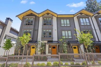 Photo 1 at 105 - 2304 Emery Court, Lynn Valley, North Vancouver
