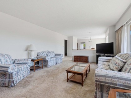 Photo 4 at 1218 Chamberlain Drive, Lynn Valley, North Vancouver