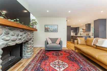 Photo 4 at 5 - 219 E 8th Street, Central Lonsdale, North Vancouver