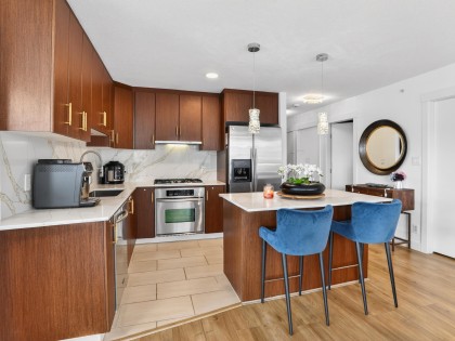 Photo 7 at 801 - 1189 Melville Street, Coal Harbour, Vancouver West